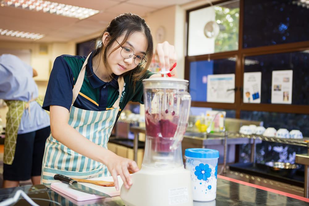AISM students enjoy the flexibility to opt for a broader skill set